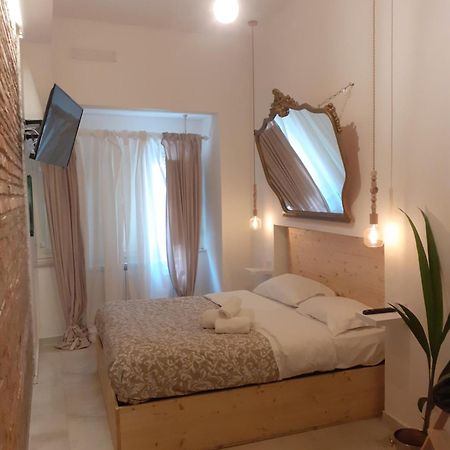 Arco Del Sacramento Casa Vacanze Μπενεβέντο Δωμάτιο φωτογραφία